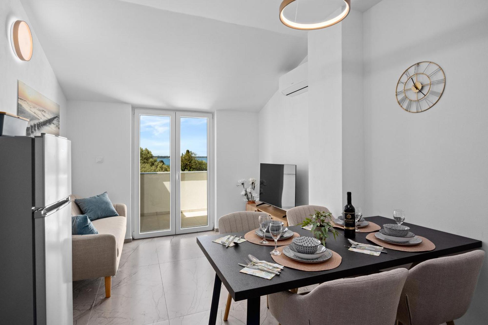 Apartment Nenad - Amazing Sea View ! Only 500 Meters From The Beach ! ฟาชานา ภายนอก รูปภาพ